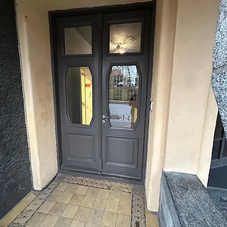 Omuligs Dzivoklitis Centra Apartment